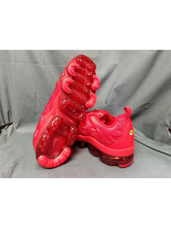 Nike Air VaporMax Plus Sneakers Triple Red CW6973 600 Mens Size 8.5 NEW NO BOX! main image 7